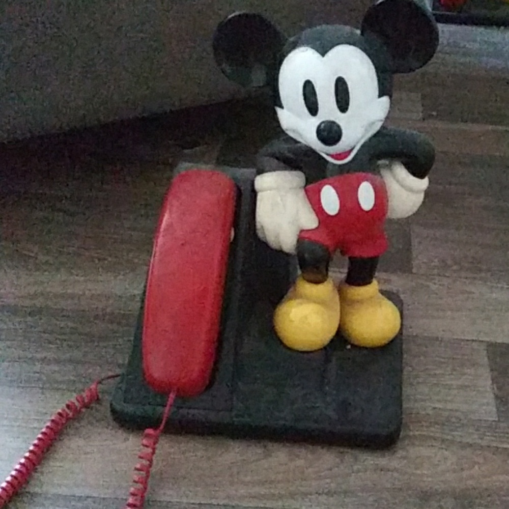 Mickey mouse phone